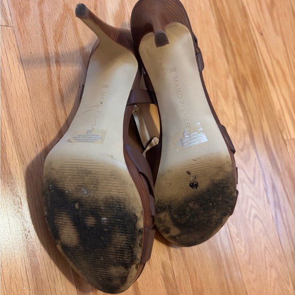 Marc Fisher Leather T-Strap Adj Buckle Platform Heels Brown 9M MFVARIKA2 - Picture 6 of 6